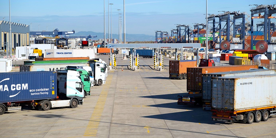 Camiones puerto de Barcelona