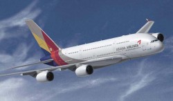 La aerolínea empezó con vuelos chárter.