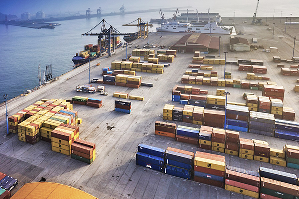 Containerships abre nuevo servicio en el puerto de Gijón