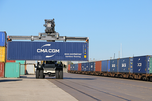 Cosco duplica su flujo intermodal entre Valencia y Madrid