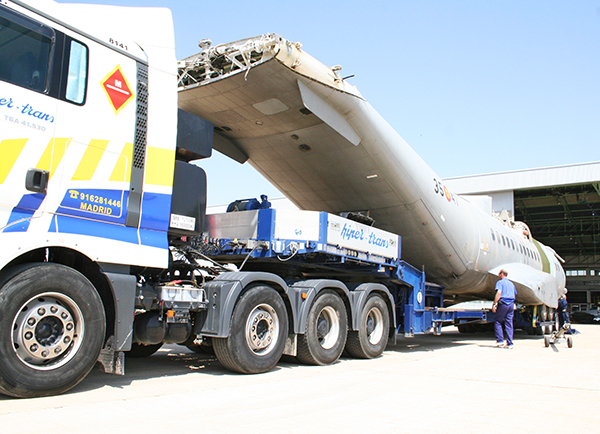 Hipertrans, compañía especializada en transporte especial, diversificará su actividad hacia los servicios de almacenaje y valor añadido en maquinaria de grandes dimensiones. 