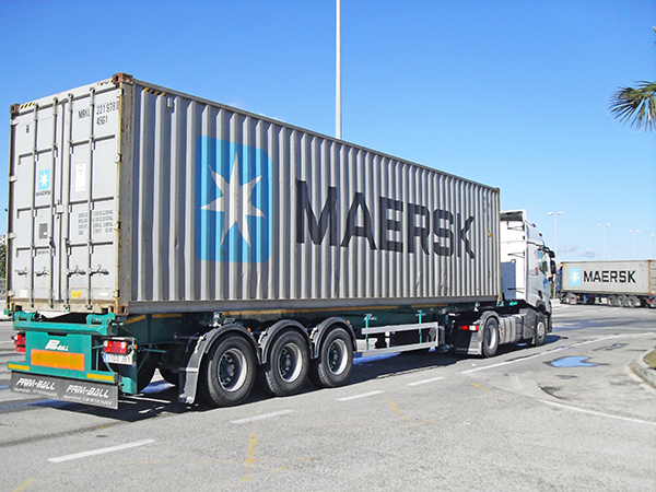 Operativa terrestre de Maersk Line en el puerto de Bahía de Algeciras.