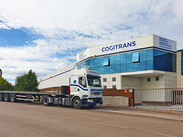 Las nuevas oficinas de Cogitrans Plataforma Logística en el polígono Puente Seco de Gijón.