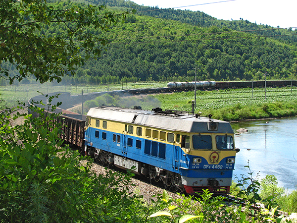 La carga en ferrocarril se ha mostrrado al alza y el gobierno invertirá en su red de manera importante.