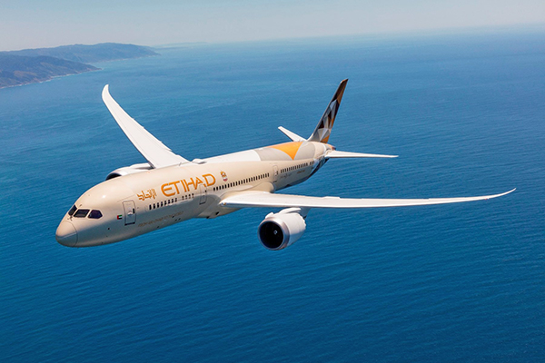 Etihad, una de las aerolíneas que ha transportado carga en aviones de pasajeros.