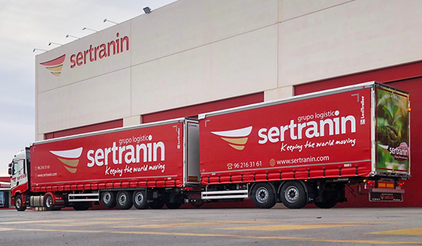 Sertranin, que cuenta con más de 180 unidades en su flota, ha decidido apostar por los megacamiones. Foto: Sertranin. 