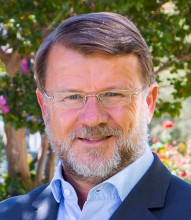 Bernd Hullerum