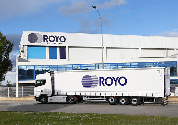 Imagen de un cambio de Transportes Hermanos Royo en las instalaciones del Operador Logístico Royo en Agoncillo.