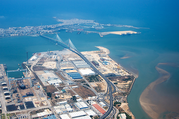 Imagen aérea de la dársena de La Cabezuela-Puerto Real, donde se asentará PTP Group.