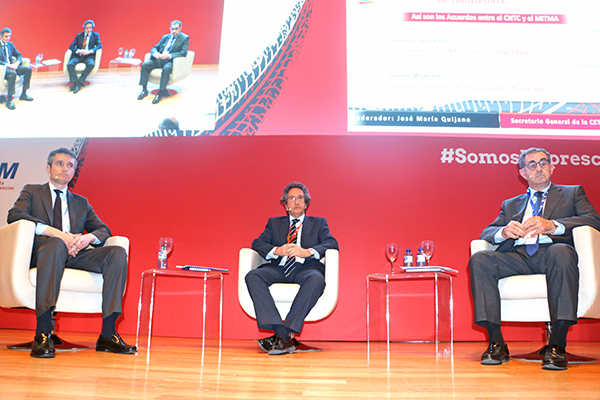 Mesa redonda sobre los acuerdos del transporte.