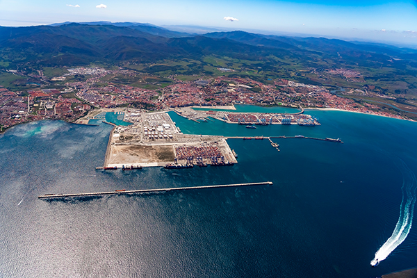 Imagen aérea del puerto de Bahía de Algeciras.