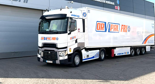 Imagen de uno de los camiones incorporados al nuevo negocio de transporte frigorífico de Orvipal Trans.