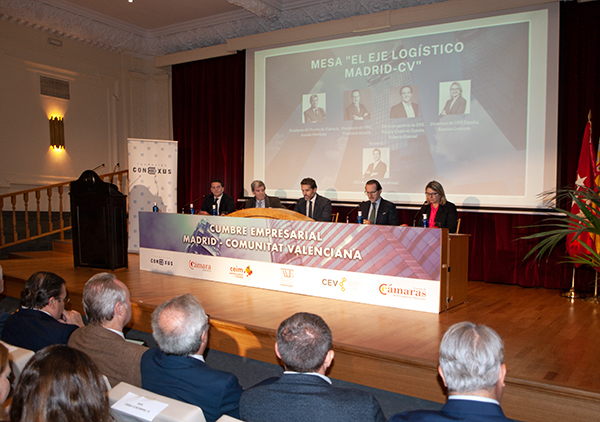 Imagen de la mesa redonda sobre el eje logístico Madrid-Valencia. 