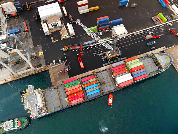 Imagen aérea de la terminal de Boluda en Arrecife.