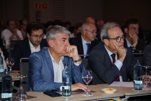 Los empresarios reclaman su lugar en el debate energético.