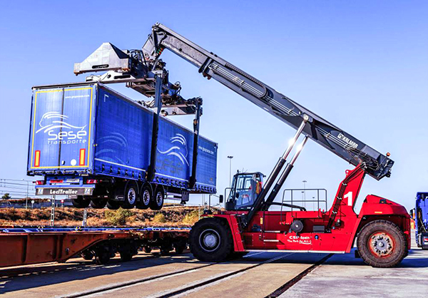 Prueba de autopista ferroviaria en la terminal de CSPZ hace un tiempo.