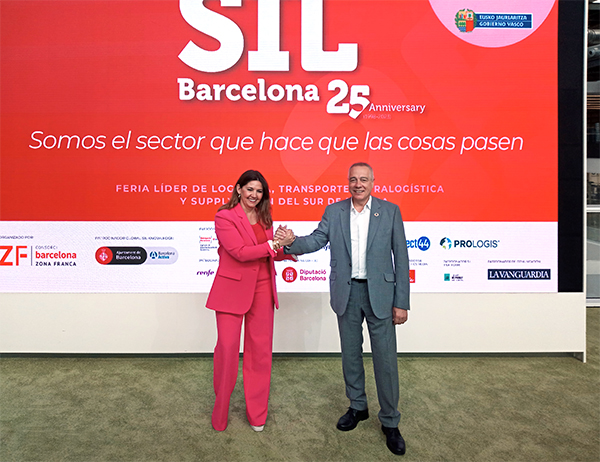Blanca Sorigué y Pere Navarro, ayer, en la presentación de la cita logística.
