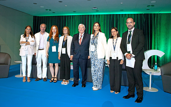 María Tena (Aecoc), Federico Jiménez de Parga (ayuntamiento de Madrid), Ariadna Sancho (ayuntamiento de Barcelona), Jane Argoitia (ayuntamiento de San Sebastián), Miguel Ángel García (ayuntamiento de Zaragoza), Trinidad Hernández (ayuntamiento de Málaga), Ruth López (ayuntamiento de Valencia) y José Carlos Espeso (Aecoc). 