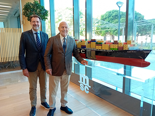 Ignacio Ballester y Francisco Lorente, ayer en la sede central de MSC España.