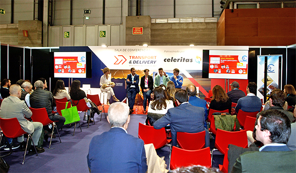 Mesa redonda ‘Del puerto a puerto, al puerta a puerta’ que tuvo lugar en el marco de la asamblea general de la Asociación de Cargadores de España (ACE).