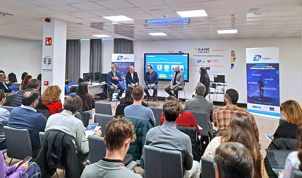 Jaime Caro (Tendam), Andrés Fernández (Sending), Federico Peiró (Exotec by Dexter) y José Miguel López (Correos) debatieron sobre el impacto del comercio electrónico en la cadena de suministro. 