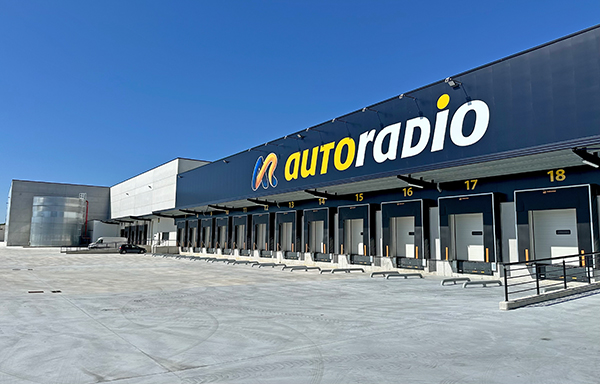 Imagen de las nuevas instalaciones de Transportes Auto Radio en el polígono A Sionlla de Santiago de Compostela.