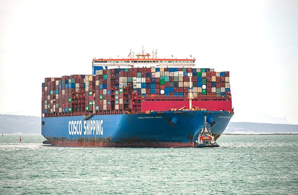 El “Cosco Shipping Aries”, de 19.273 TEUs, visitó Valencia en marzo.