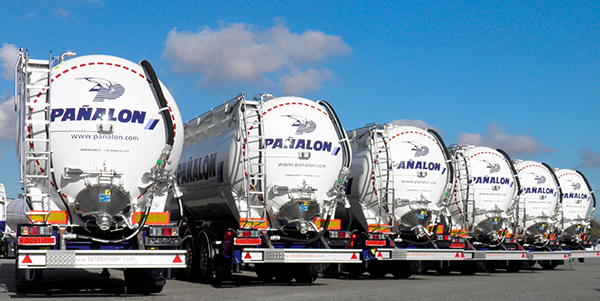 Vehículos de Pañalon Silo Tank, filial del grupo Pañalon que ha adquirido una participación mayoritaria en ABA Transportes. 