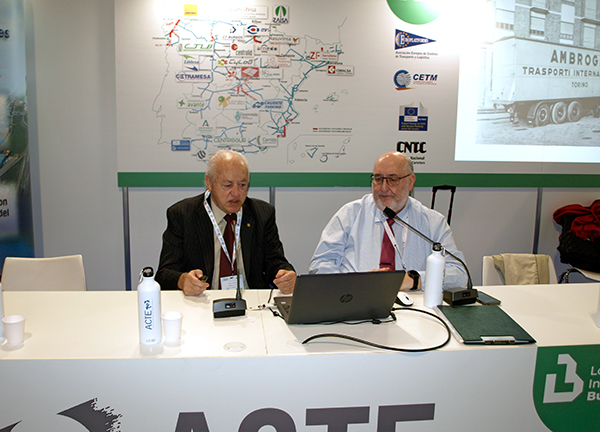 Fiorenzo Ambrogio y Ramón Vázquez, en la jornada organizada por ACTE.