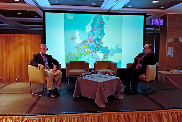 Boira y Sebastián avanzaron las últimas novedades sobre los corredores mediterráneo y atlántico.