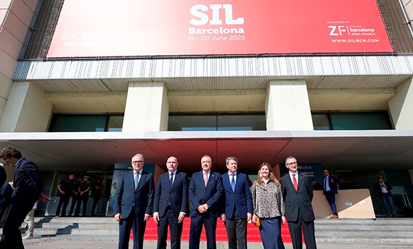 El secretario de Estado José Antonio Santano, presidió el acto de inauguración.