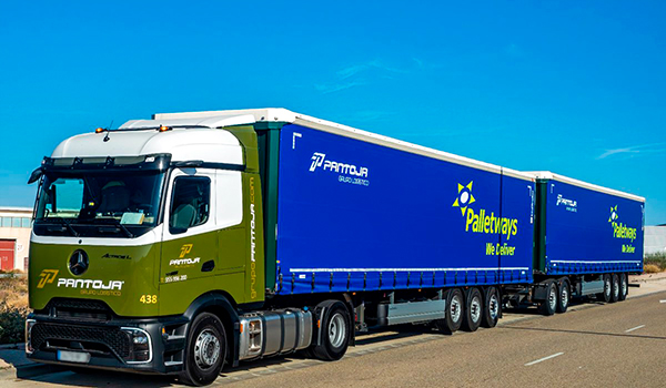 Imagen del primer duotrailer de Pantoja Grupo Logístico.