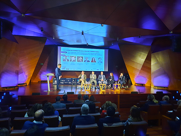 Imagen de una de las mesas redondas del congreso celebrado en Madrid.