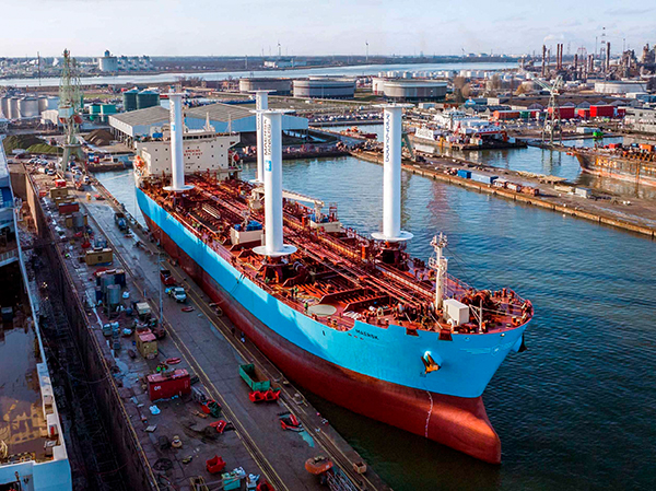 Instalación de cuatro velas de succión de Bound4blue en