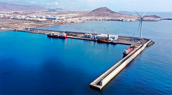 Imagen aérea del puerto de Arinaga.