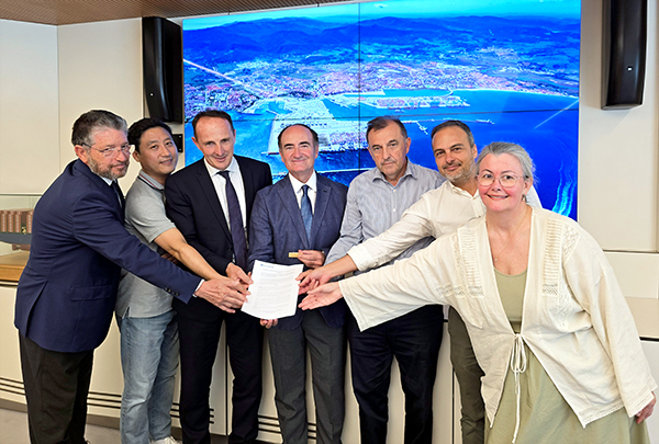 Firma de la Fase B de TTI Algeciras.