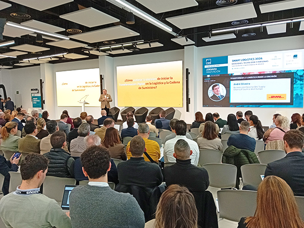 Notable asistencia a la jornada en el edificio Biohub de la Marina de Valencia.