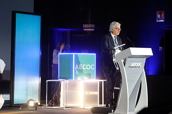 El director general de Aecoc, José María Bonmatí, lamentó que conflictos como el de Oriente Medio están presionando al alza el precio del combustible.