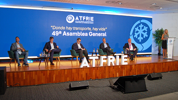 Mesa de las asociaciones empresariales.